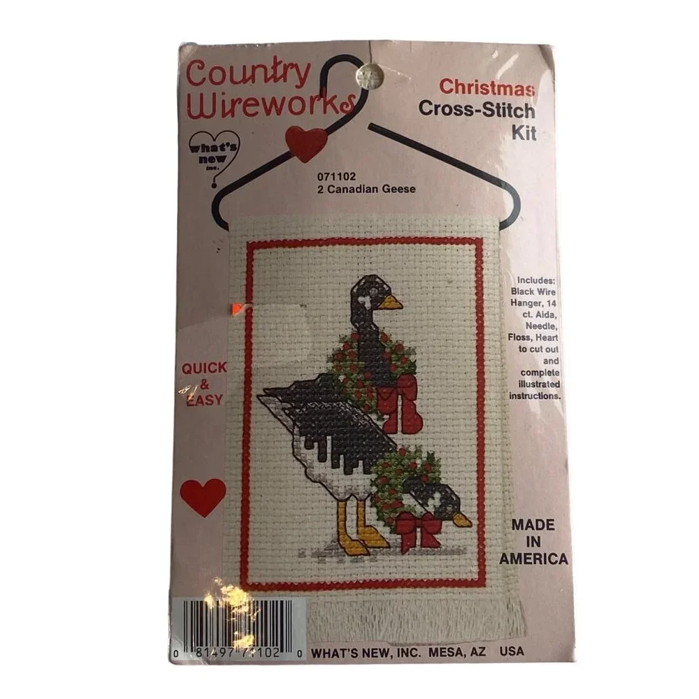 Vtg Country Wireworks Christmas Cross-Stitch Kit of 2 Canadian Geese Hanger USA‎